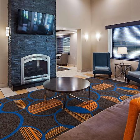 Best Western Plus Keene Hotel Interior photo